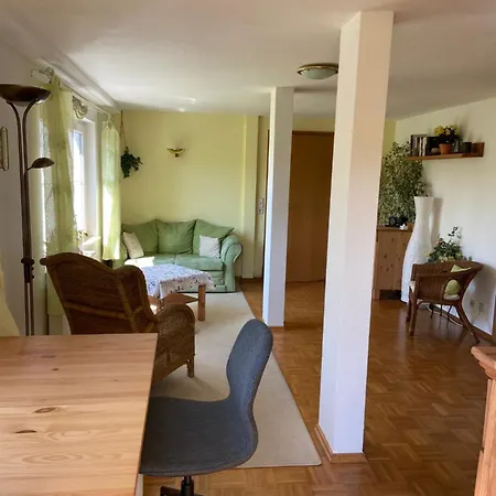 아파트 7-taeler-blick - Mit Holzofen Und Garten - Naturnah